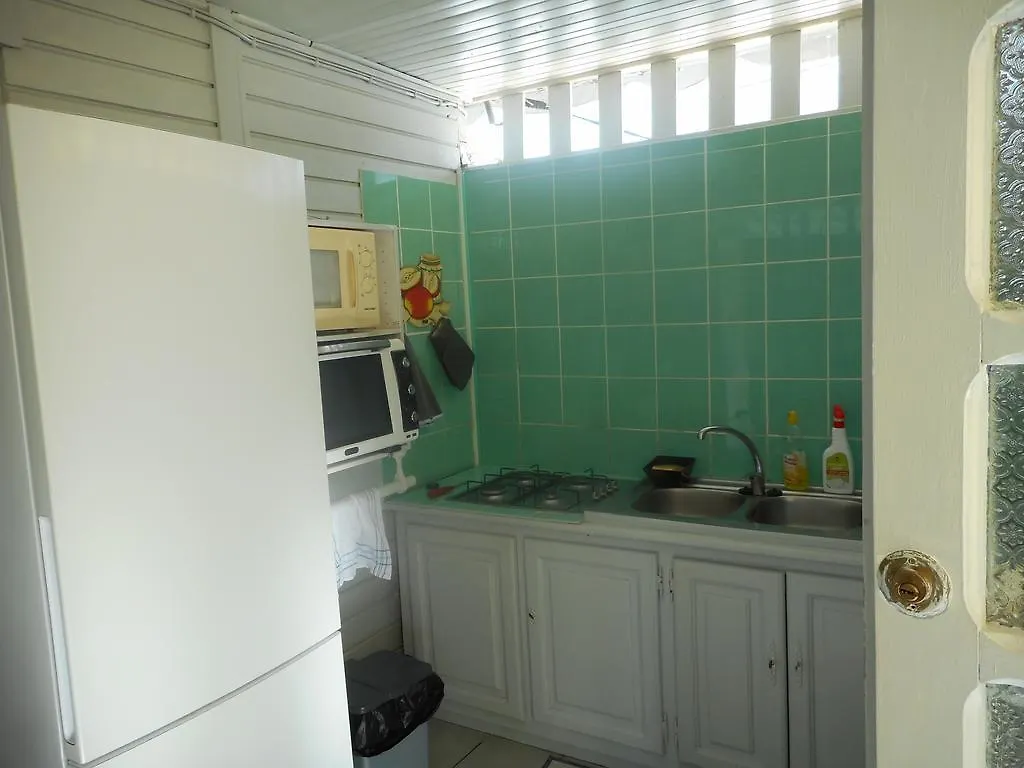 Appartement Vue Jardin Fleuri Le Lamentin Apartment