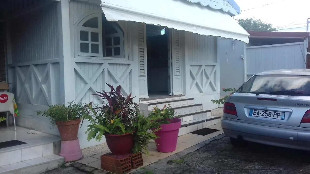Apartment Appartement Vue Jardin Fleuri Le Lamentin